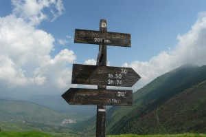 Xtrallusion photo library of independent, self-guided walking and sightseeing holidays in Italy. Pictures, images, photos and photographs taken along the way of this 1-day walking itinerary, to give you a visual impression of the day's walk.